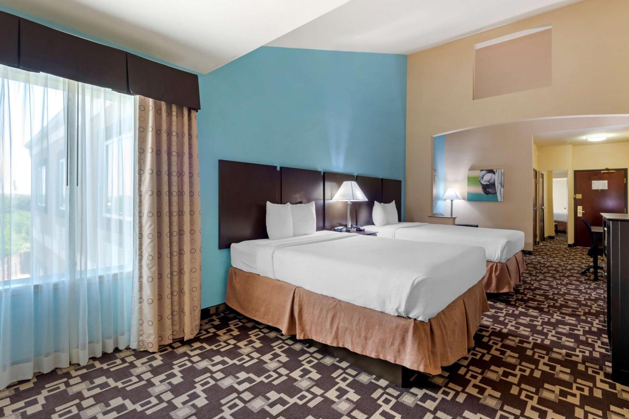 Best Western Plus Arlington North Hotel & Suites Grand Prairie Exterior photo