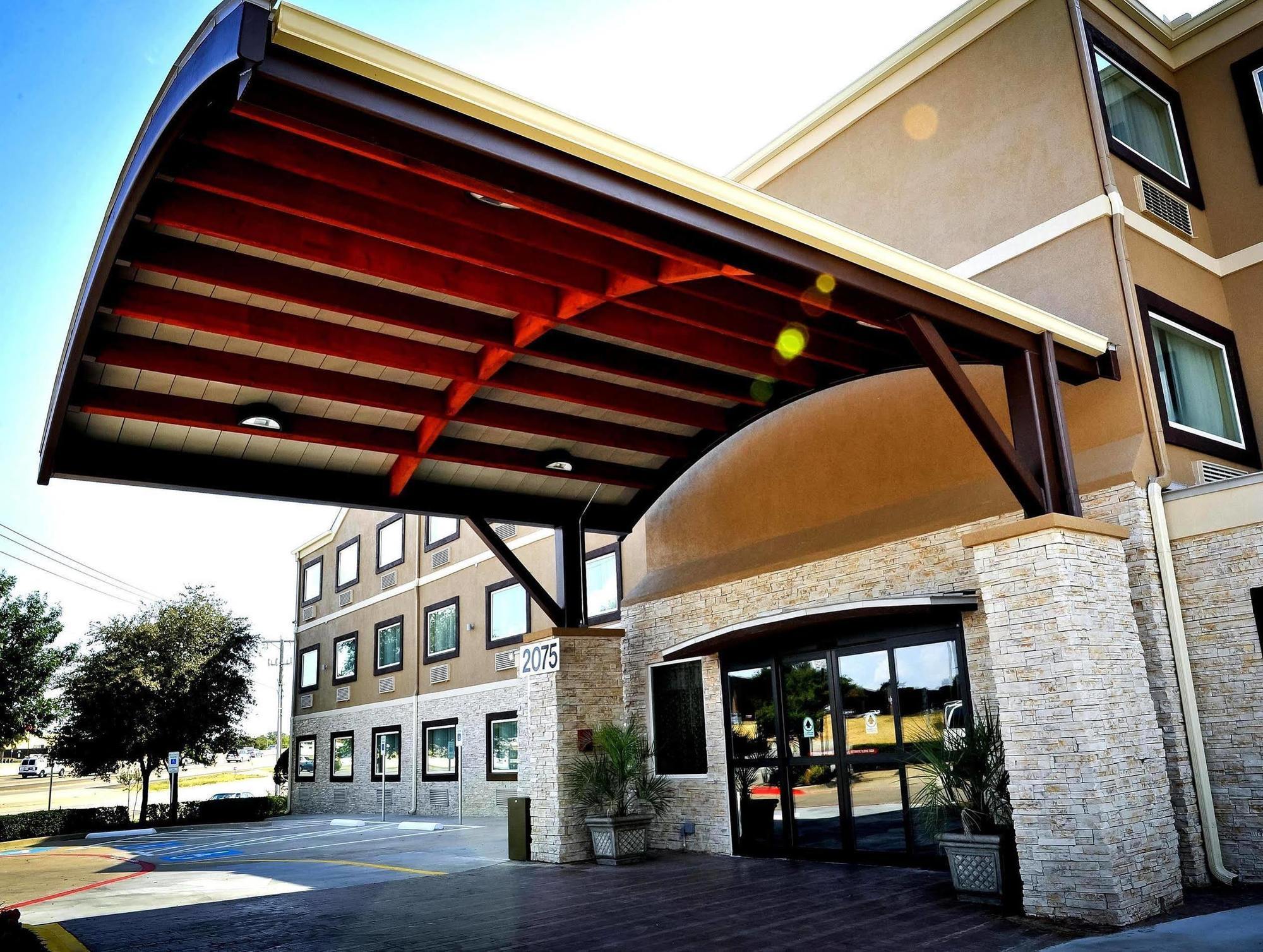 Best Western Plus Arlington North Hotel & Suites Grand Prairie Exterior photo